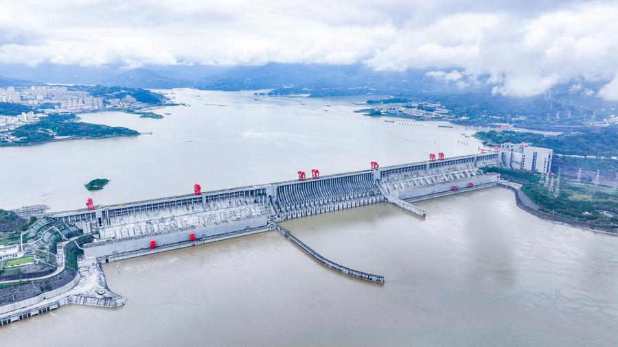 4 اکتوبر 2025۔ صوبہ حوبے کے شہر ای چھانگ میں تعمیر کیے گئے تھری گورجز ڈیم کا فضائی منظر (شنہوا/ چھین یی ہوا)