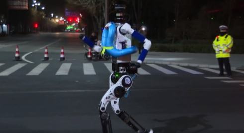 ہیومینائیڈ روبوٹ ہاف میراتھن 2026کے لیے پہلی آزمائشی دوڑ مکمل