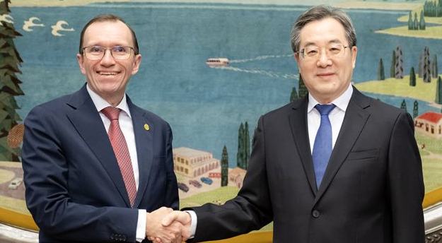 چینی رہنماؤں سے ناروے کے وزیر خارجہ کی ملاقاتیں