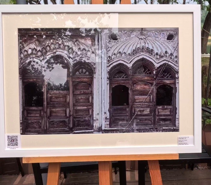 18 اپریل 2026 ۔ بیجنگ میں تصویری نمائش " شیڈوز آف بیلونگنگ "  میں پیش کی گئی  تصویر ۔ (پیپلز ڈیلی آن لائن : سارا افضل )