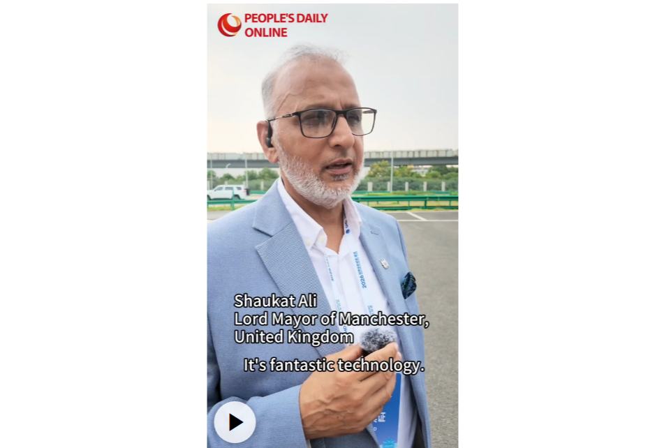 دنیا بھر کے میئرز کو ٹیسٹ ڈرائیو پر لے جانے والی گاڑی کون سی ہے؟