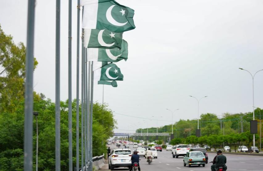 پاکستان ، کم آمدن والے موٹر سواروں کے لیے ایندھن کی سبسڈی سکیم  جاری رکھے ہوئے ہے